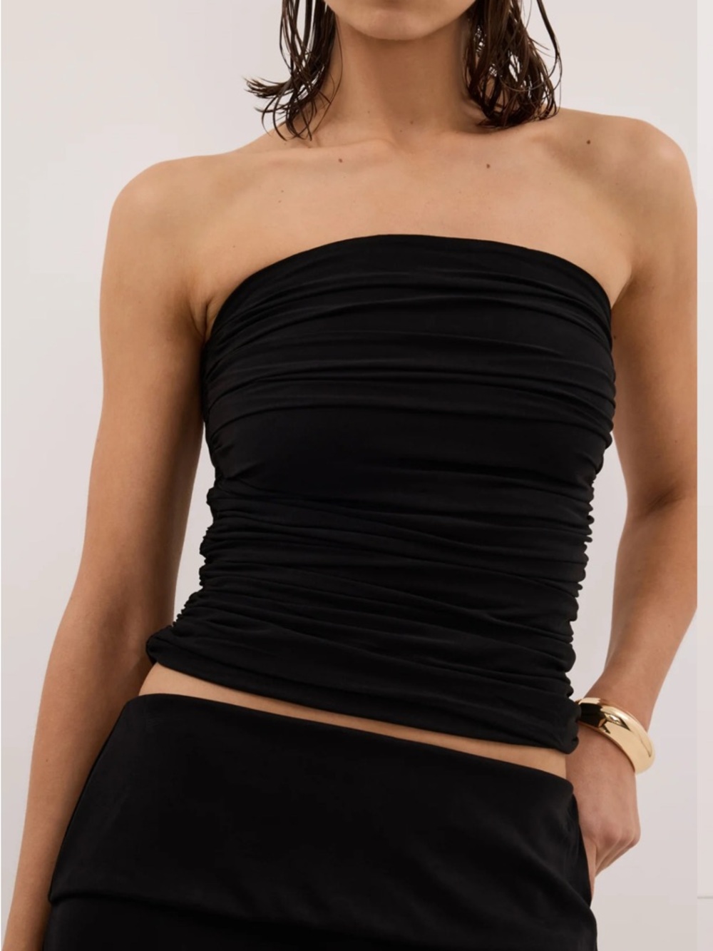 DISSH Black Strapless Ruched Tube Top